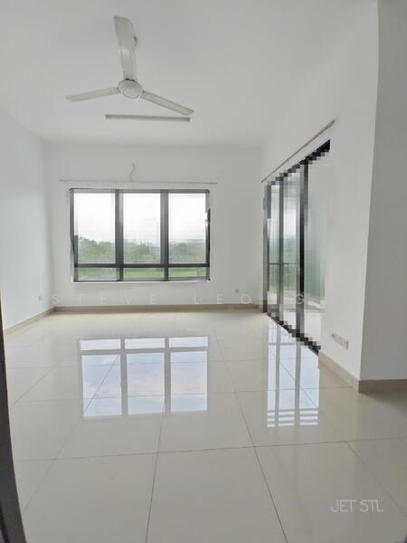 3-storey Terraced House for Sale in Setia Utama (Setia Alam) - Steve Leong . - Living Room - PropertyGuru.com.my