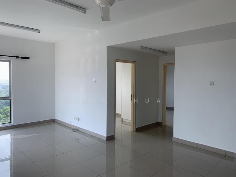 Galleria Equine Park untuk Untuk Disewa - RM 1,300 /bulan, Mac 2026 - Living Room - PropertyGuru.com.my