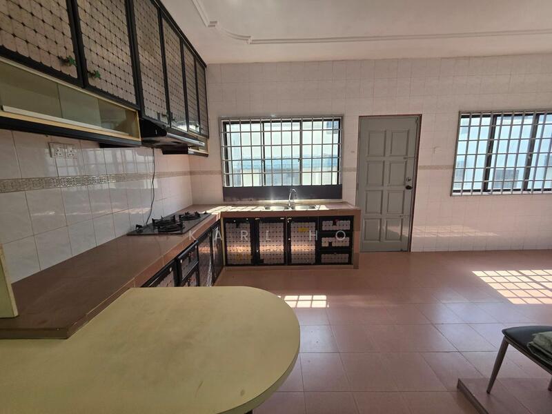 2-storey Terraced House for Sale in Taman Sri Putri (Skudai) - Karl Ho - Kitchen - PropertyGuru.com.my