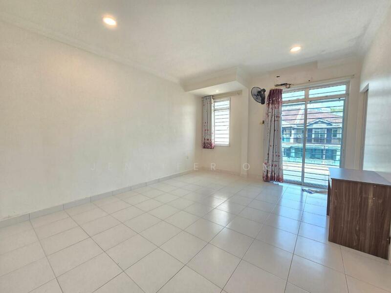 2-storey Terraced House for Sale in Taman JP Perdana (Johor Bahru) - Jennifer Ong - Living Room - PropertyGuru.com.my