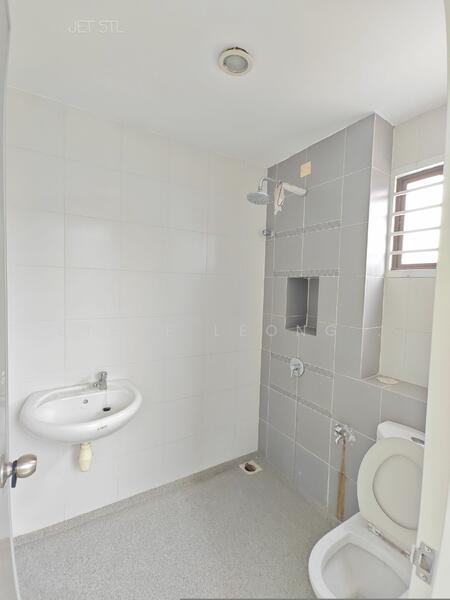 2-storey Terraced House for Sale in Setia Indah (Setia Alam) - Steve Leong . - Bathroom - PropertyGuru.com.my