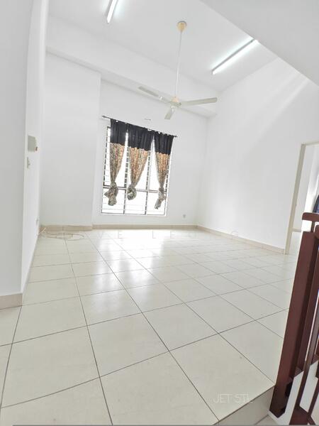 2-storey Terraced House for Sale in Setia Indah (Setia Alam) - Steve Leong . - Living Room - PropertyGuru.com.my