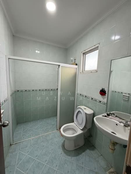 Semi-Detached House for Rent in Cyberjaya (Selangor) - Uswani Mazuwan - Bathroom - PropertyGuru.com.my