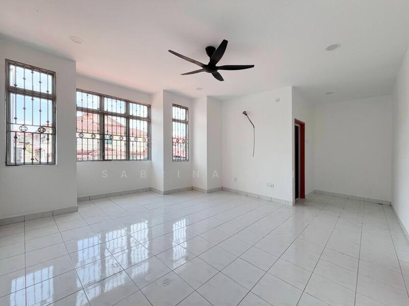 2-storey Terraced House for Sale in Taman Seri Orkid (Skudai) - Sabrina Gan - Living Room - PropertyGuru.com.my