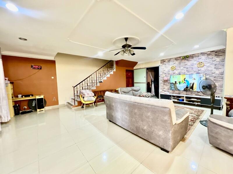 2-storey Terraced House for Sale in Taman Seremban Jaya (Rantau) - Ajwad Azizan - Living Room - PropertyGuru.com.my