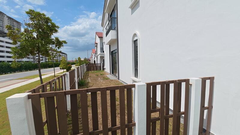 Rumah Teres 2 Tingkat untuk Dijual di Setia Safiro (Cyberjaya) - Aiman Samsul - Exterior - PropertyGuru.com.my