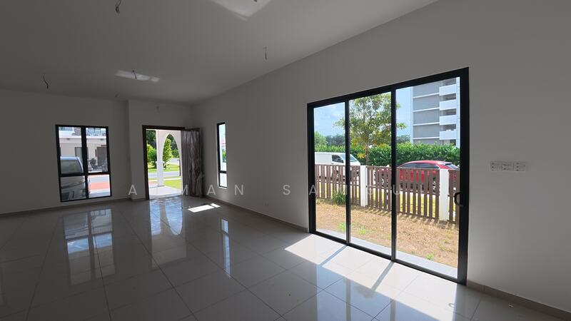 Rumah Teres 2 Tingkat untuk Dijual di Setia Safiro (Cyberjaya) - Aiman Samsul - Living Room - PropertyGuru.com.my