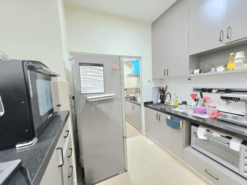 Apartment for Sale at Asteria - Mohd Khairul Amilin - Kitchen - PropertyGuru.com.my