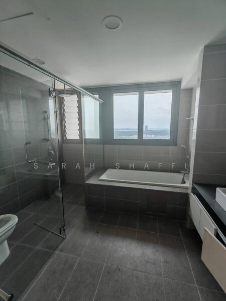 Condominium for Sale at Iskandar Residences - Sarah Shaffi - Bathroom - PropertyGuru.com.my