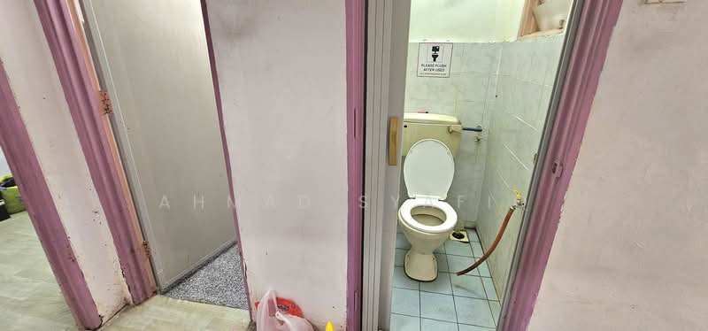 Pangsapuri Megah Villa untuk Untuk Dijual - RM 160,000, Mac 2026 - Bathroom - PropertyGuru.com.my