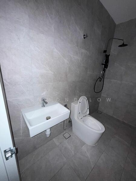 The Suite untuk Untuk Disewa - RM 2,600 /bulan, Feb 2026 - Bathroom - PropertyGuru.com.my