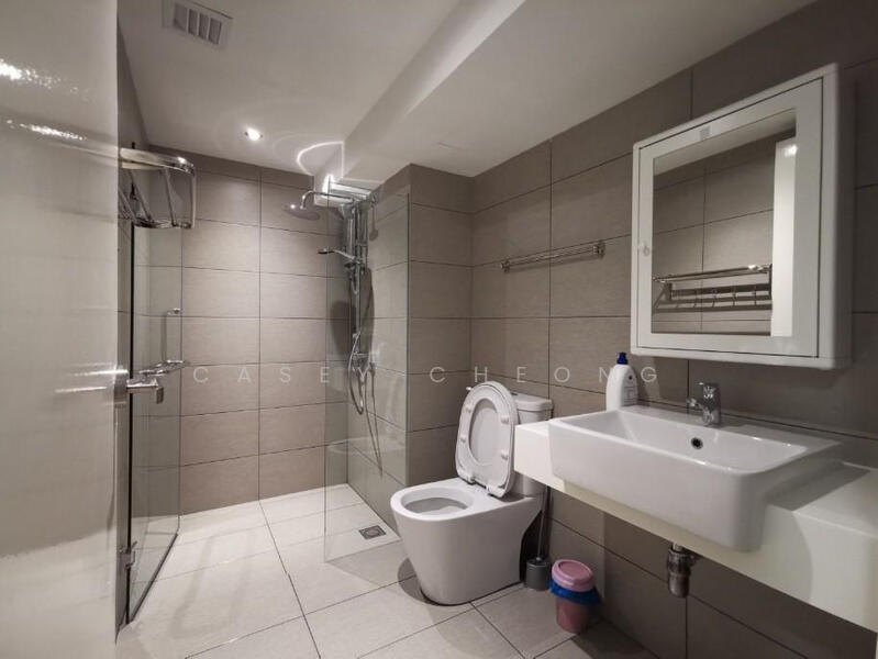 Servis Apartment untuk Dijual di EkoCheras Service Residences - Casey Cheong - Bathroom - PropertyGuru.com.my