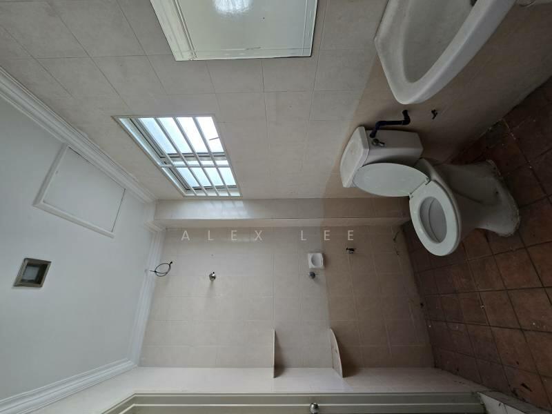 2-storey Terraced House for Sale in Klang (Selangor) - Alex Lee - Bathroom - PropertyGuru.com.my
