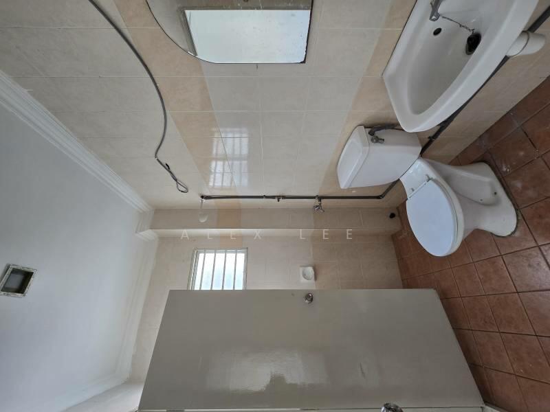2-storey Terraced House for Sale in Klang (Selangor) - Alex Lee - Bathroom - PropertyGuru.com.my