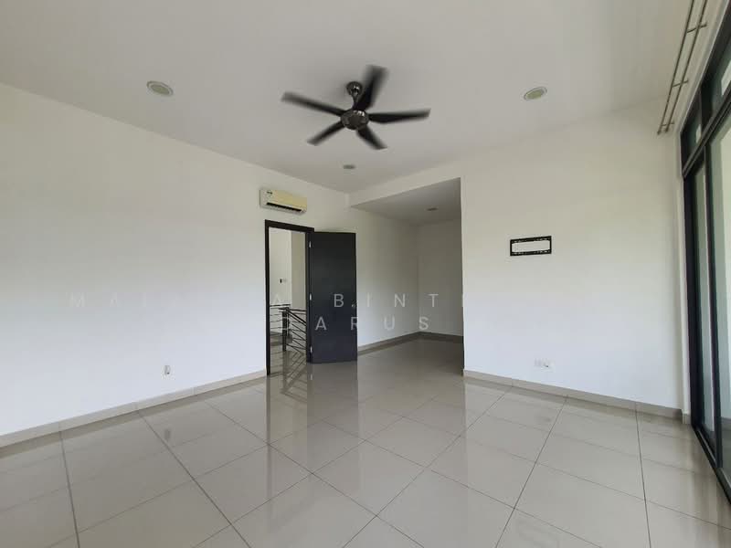 Semi-Detached House for Sale in Taman Jenderam Harmoni (Dengkil) - Maizura binti Mohd Darus - Living Room - PropertyGuru.com.my