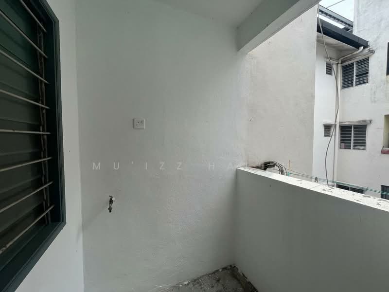 Apartment for Sale at Sri Cempaka (Taman Wawasan) - Mu'izz Halim - Balcony - PropertyGuru.com.my