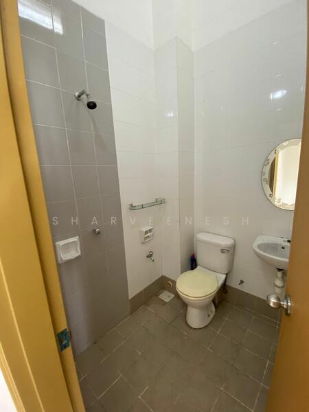 2-storey Terraced House for Sale in Setia Alam (Selangor) - Sharveenesh V - Bathroom - PropertyGuru.com.my