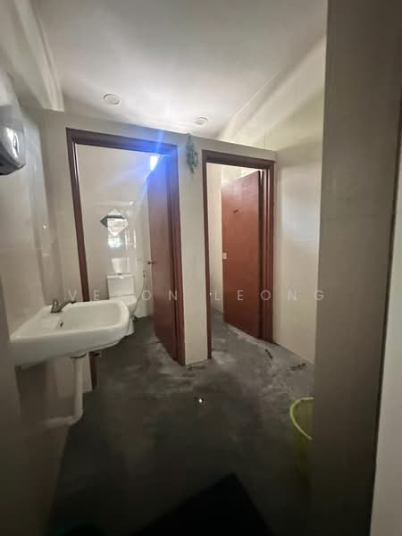 Shop / Office for Rent in Petaling Jaya (Selangor) - Veron Leong - Bathroom - PropertyGuru.com.my