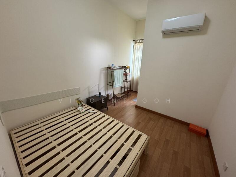 3-storey Terraced House for Sale in Prima Selayang (Selayang) - Vincent Goh - Bedroom - PropertyGuru.com.my
