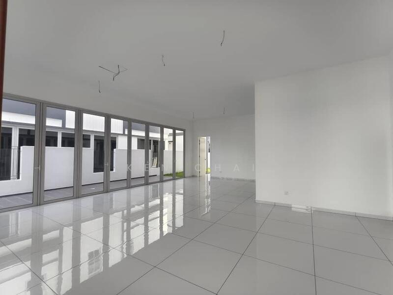 Cluster House for Sale in Taman Ekoflora (Johor Bahru) - Ken Chai - Living Room - PropertyGuru.com.my