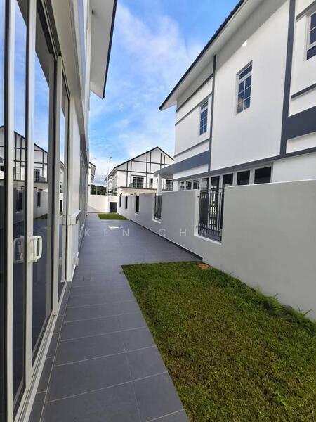 Cluster House for Sale in Taman Ekoflora (Johor Bahru) - Ken Chai - Exterior - PropertyGuru.com.my
