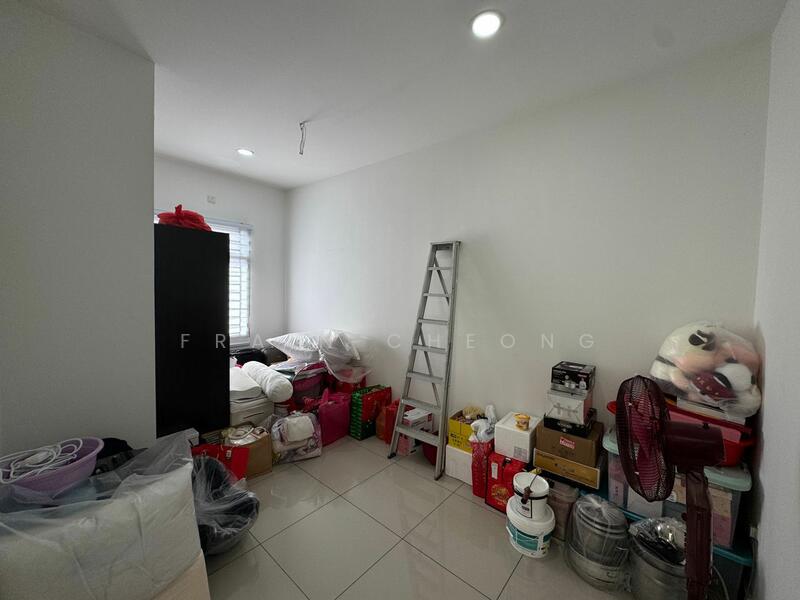 Owner use as Storeroom