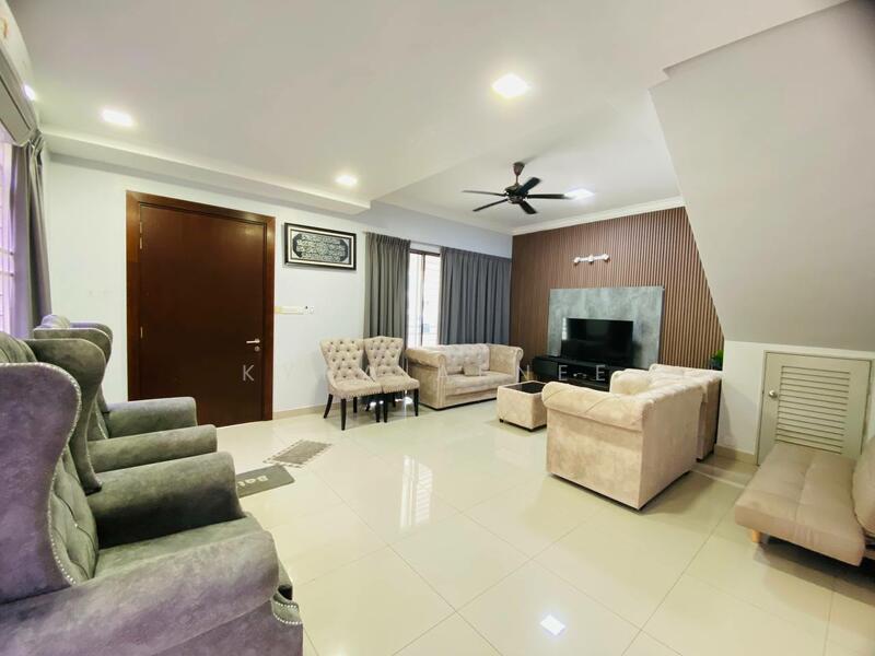 DOUBLE STOREY TERRACE CORNER CERIA RESIDENCE CYBERJAYA untuk Untuk Dijual - RM 1,350,000, Apr 2026 - Living Room - PropertyGuru.com.my