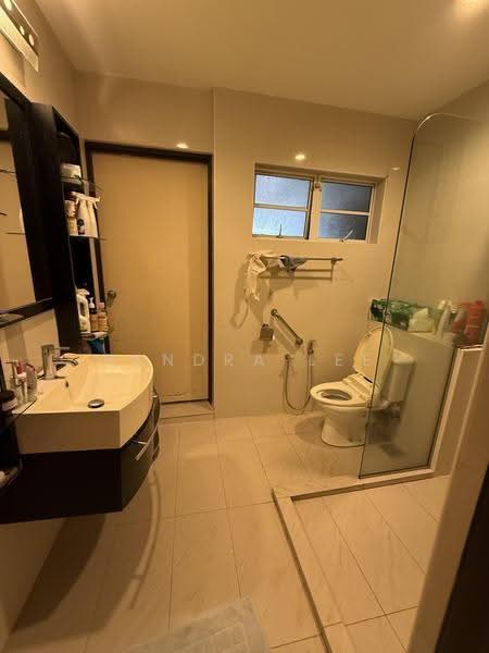 2.5-storey Terraced House for Sale in Sri Hartamas (Kuala Lumpur) - Sandra Lee - Bathroom - PropertyGuru.com.my