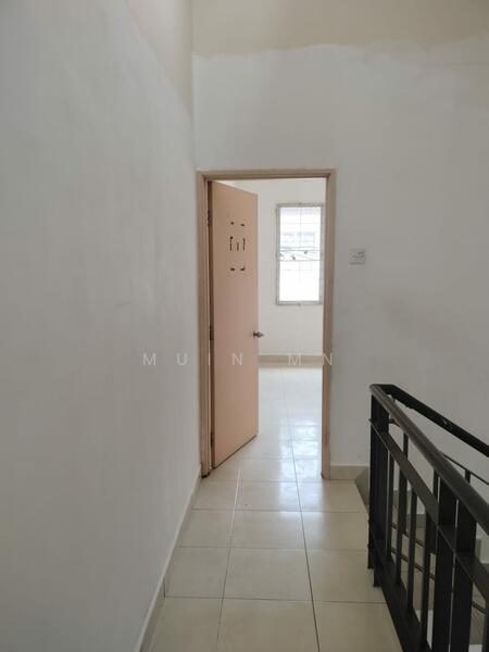 2-storey Terraced House for Sale in Sungai Buloh (Selangor) - Muin Mn - Corridor - PropertyGuru.com.my