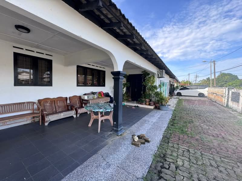 Bungalow for Sale in Kuantan (Pahang) - Fazielawatie Ishak - PropertyGuru.com.my