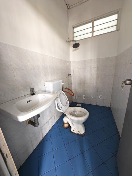 Terraced House for Sale in Johor Bahru (Johor) - Gyden Heng - Bathroom - PropertyGuru.com.my