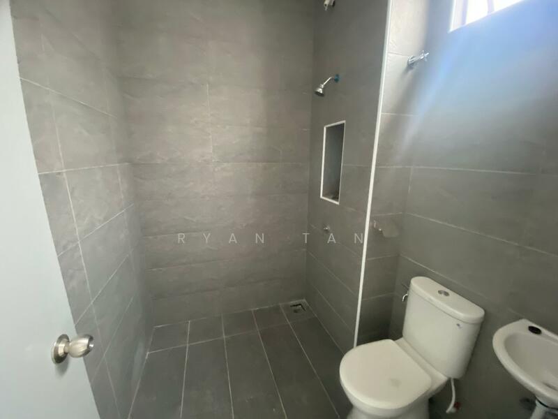 Terraced House for Sale in Taman Pulai Bestari (Skudai) - Ryan Tan - Bathroom - PropertyGuru.com.my