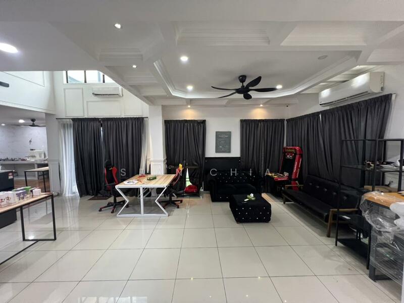 Semi-Detached House for Sale in Setia Utama (Setia Alam) - Sean Chia - Living Room - PropertyGuru.com.my