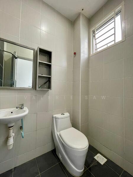 2-storey Terraced House for Sale in Taman Mount Austin (Tebrau) - Valerie Saw - Bathroom - PropertyGuru.com.my