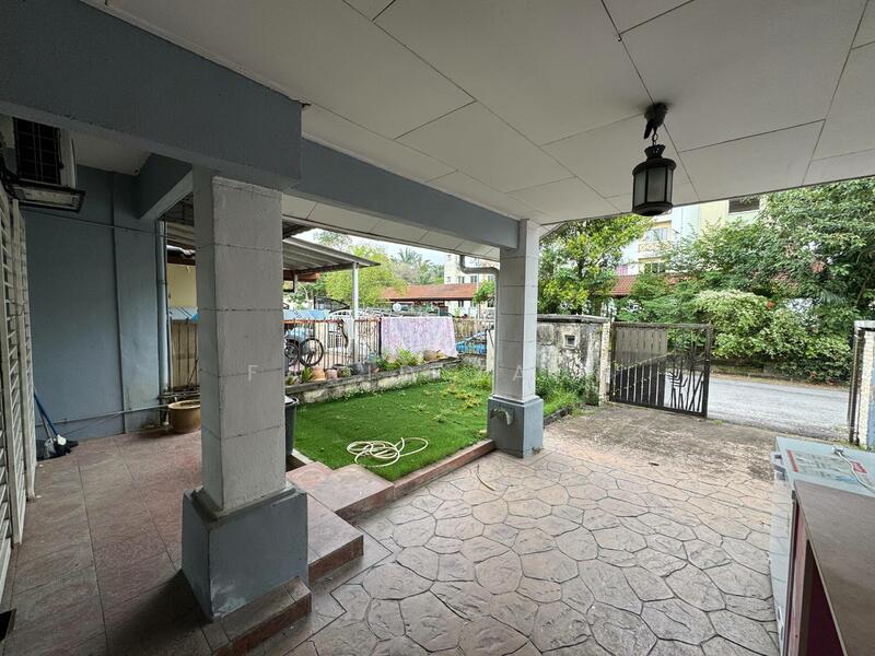 2-storey Terraced House for Sale in Seksyen U5 (Shah Alam) - Farid Zain - Exterior - PropertyGuru.com.my
