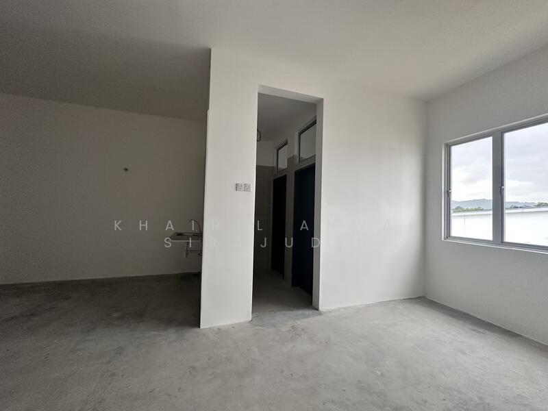 Shop for Rent in Bandar Sri Sendayan (Negeri Sembilan) - Khairil Anwar Sirajudin - Interior - PropertyGuru.com.my