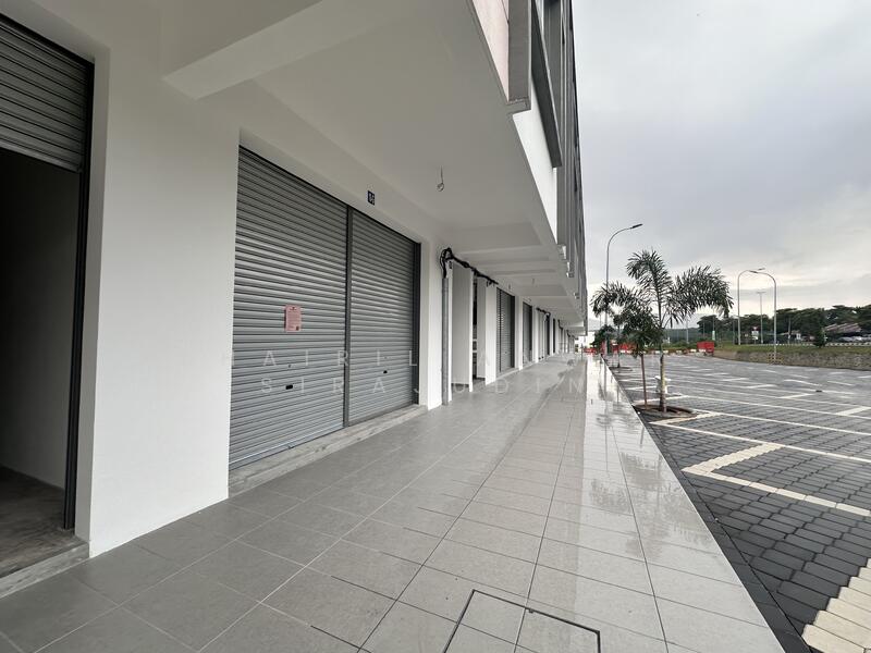 Shop for Rent in Bandar Sri Sendayan (Negeri Sembilan) - Khairil Anwar Sirajudin - Exterior - PropertyGuru.com.my