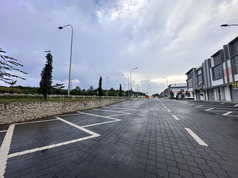 Shop for Rent in Bandar Sri Sendayan (Negeri Sembilan) - Khairil Anwar Sirajudin - Exterior - PropertyGuru.com.my