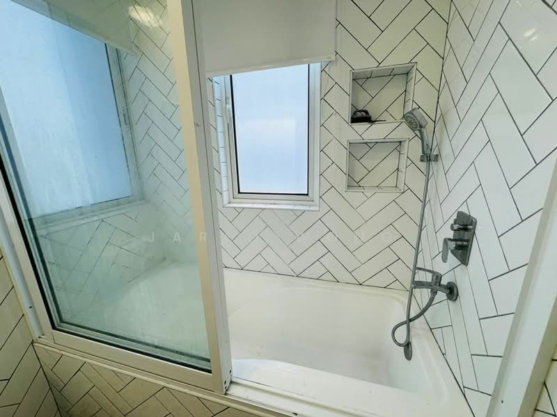 Bungalow House for Sale in Cyberjaya (Selangor) - Jared Wong - Bathroom - PropertyGuru.com.my