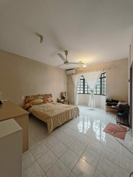 2-storey Terraced House for Sale in Sungai Buloh (Selangor) - Edward Chai - Bedroom - PropertyGuru.com.my