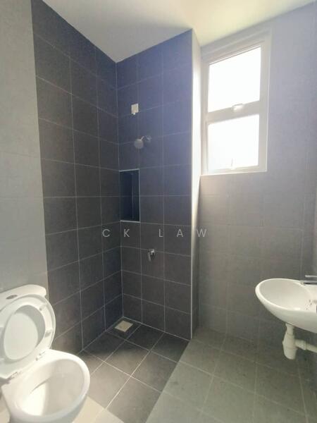 Rumah Teres 2 Tingkat untuk Dijual di Eco Forest (Semenyih) - CK Law - Bathroom - PropertyGuru.com.my