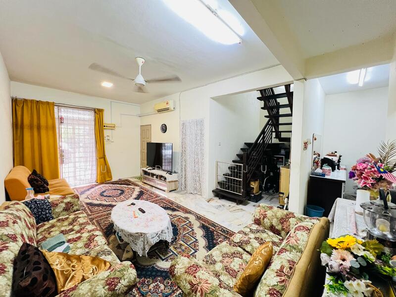 2-storey Terraced House for Sale in Subang Jaya (Selangor) - JUMIDAH (JUE) - Living Room - PropertyGuru.com.my
