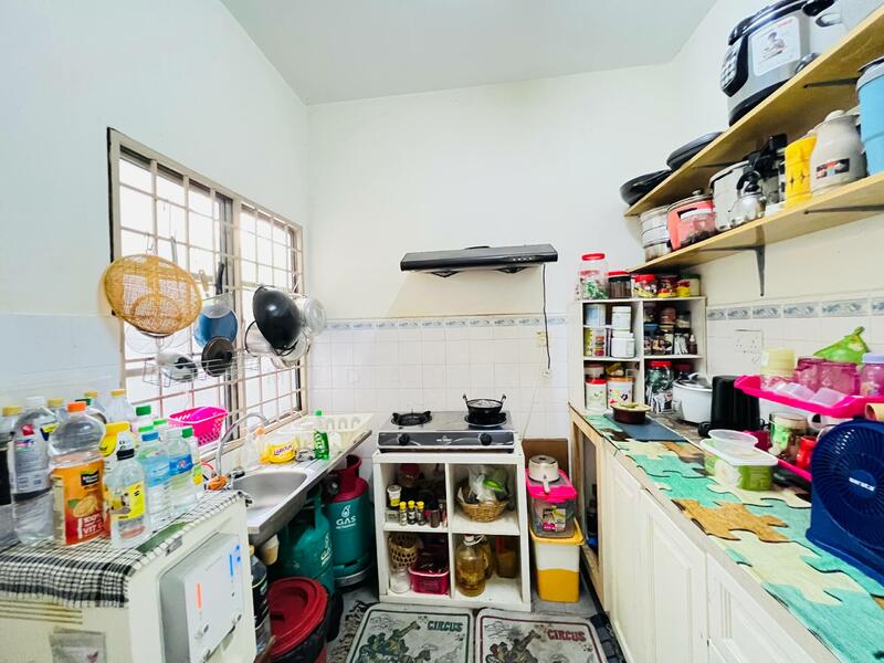 2-storey Terraced House for Sale in Subang Jaya (Selangor) - JUMIDAH (JUE) - Kitchen - PropertyGuru.com.my