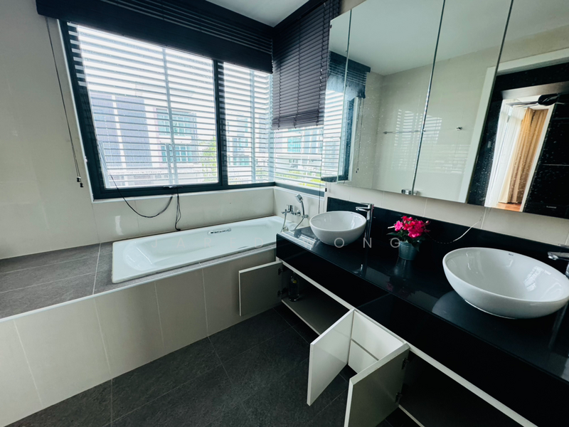 Bungalow House for Sale in Cyberjaya (Selangor) - Jared Wong - Bathroom - PropertyGuru.com.my