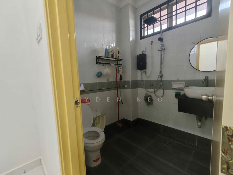 2-storey Terraced House for Sale in Taman Seri Orkid (Skudai) - Jayden Neo - Bathroom - PropertyGuru.com.my
