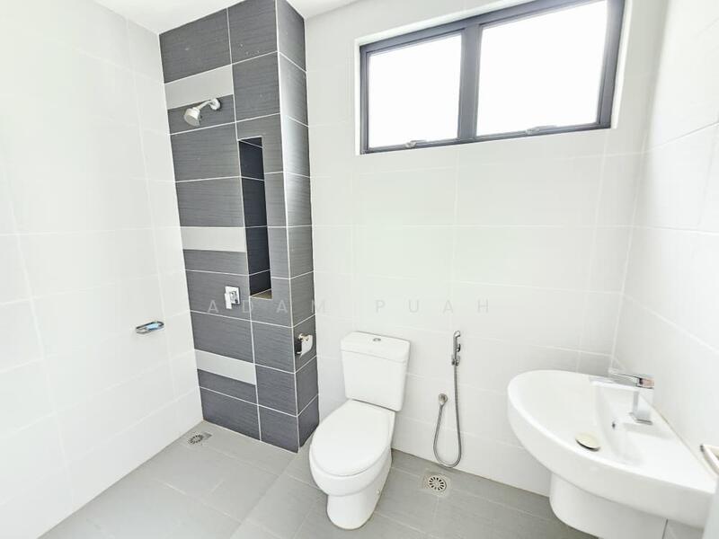 Zero-Lot Bungalow for Sale in Jade Hills (Kajang) - Adam Puah - Bathroom - PropertyGuru.com.my
