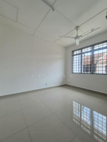 For Sale - Seksyen 10