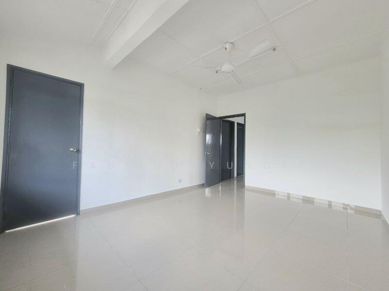 For Sale - Seksyen 10