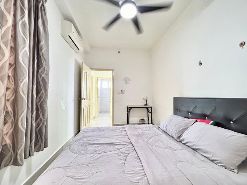 Apartment for Sale at Austin Suites (Permata Austin) - Joan Sin - Bedroom - PropertyGuru.com.my