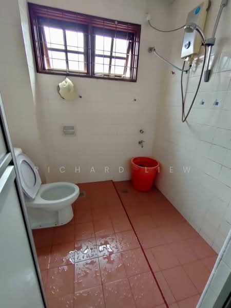 2-storey Terraced House for Sale in SS 23, Taman Sea (Petaling Jaya) - Richard Liew - Bathroom - PropertyGuru.com.my